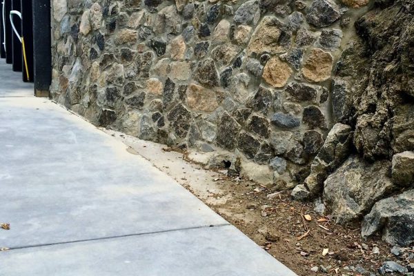 Stone retaining
